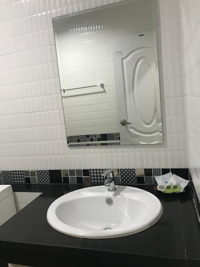 Ttt Hotel Hat Yai Eksteriør billede